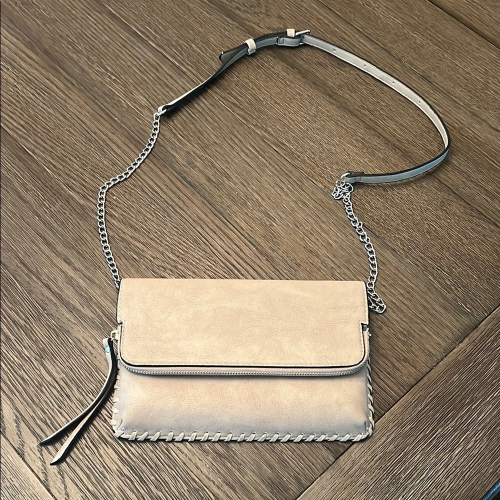 Urban Expressions Tan Crossbody Bag with Silver Chain